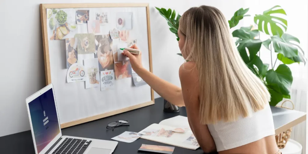 Vision Board: cos’è, come crearla e perché funziona davvero 2 vision board e visual board